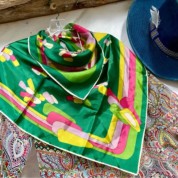 MADE IN JAPAN scarf/wrap w retro YTK midcentury boho vibe - Picture 3 of 16